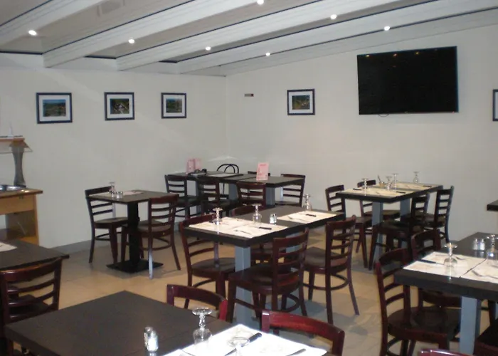 Cafe De La Gare Hotel 3*