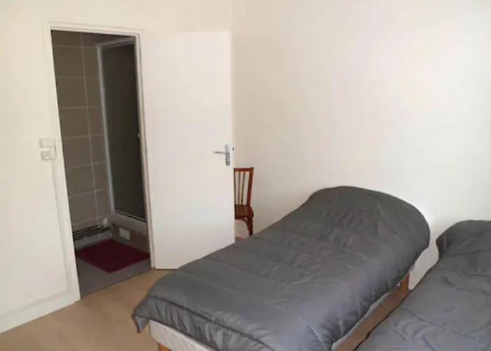 Hotel Cafe De La Gare 3*