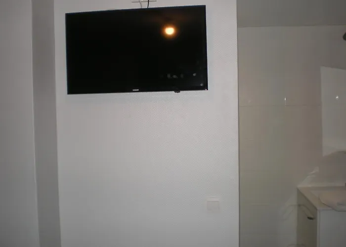 Cafe De La Gare 3* Mery-sur-Oise